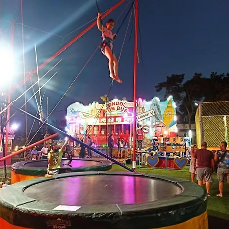 Mansion Of 120 M2, With High Ceilings And Big Yard