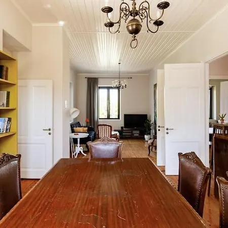 Tatil Evi Mansion Of 120 M2, With High Ceilings And Big Yard