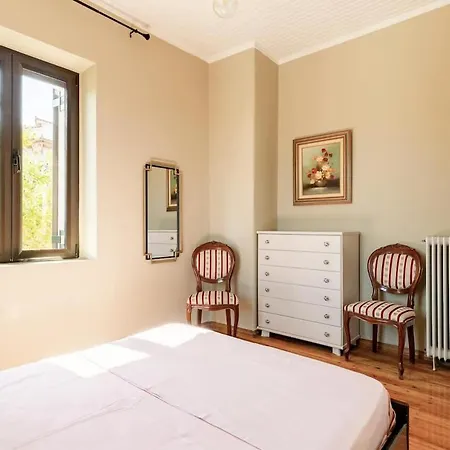 Mansion Of 120 M2, With High Ceilings And Big Yard Tatil Evi Evangelistria (Corinthia)