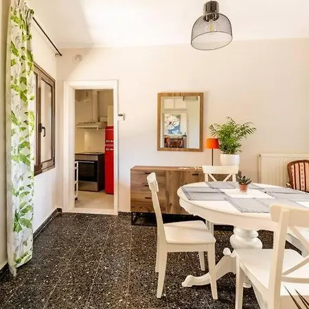 Tatil Evi Mansion Of 120 M2, With High Ceilings And Big Yard