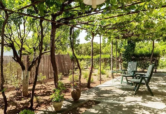 Ferienhaus Mansion Of 120 M2, With High Ceilings And Big Yard Evangelistria (Corinthia)