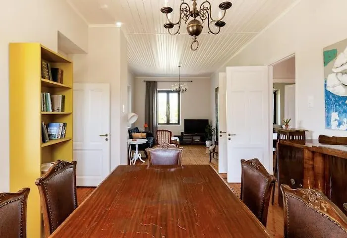 Holiday home Mansion Of 120 M2, With High Ceilings And Big Yard